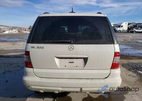 2003 Mercedes-Benz Ml 320 z USA, uszkodzony, nr VIN 4JGAB54E23A374072